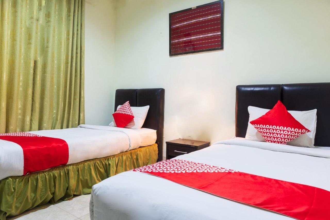 Super Oyo 1682 Greenia Hotel Kupang  Luaran gambar