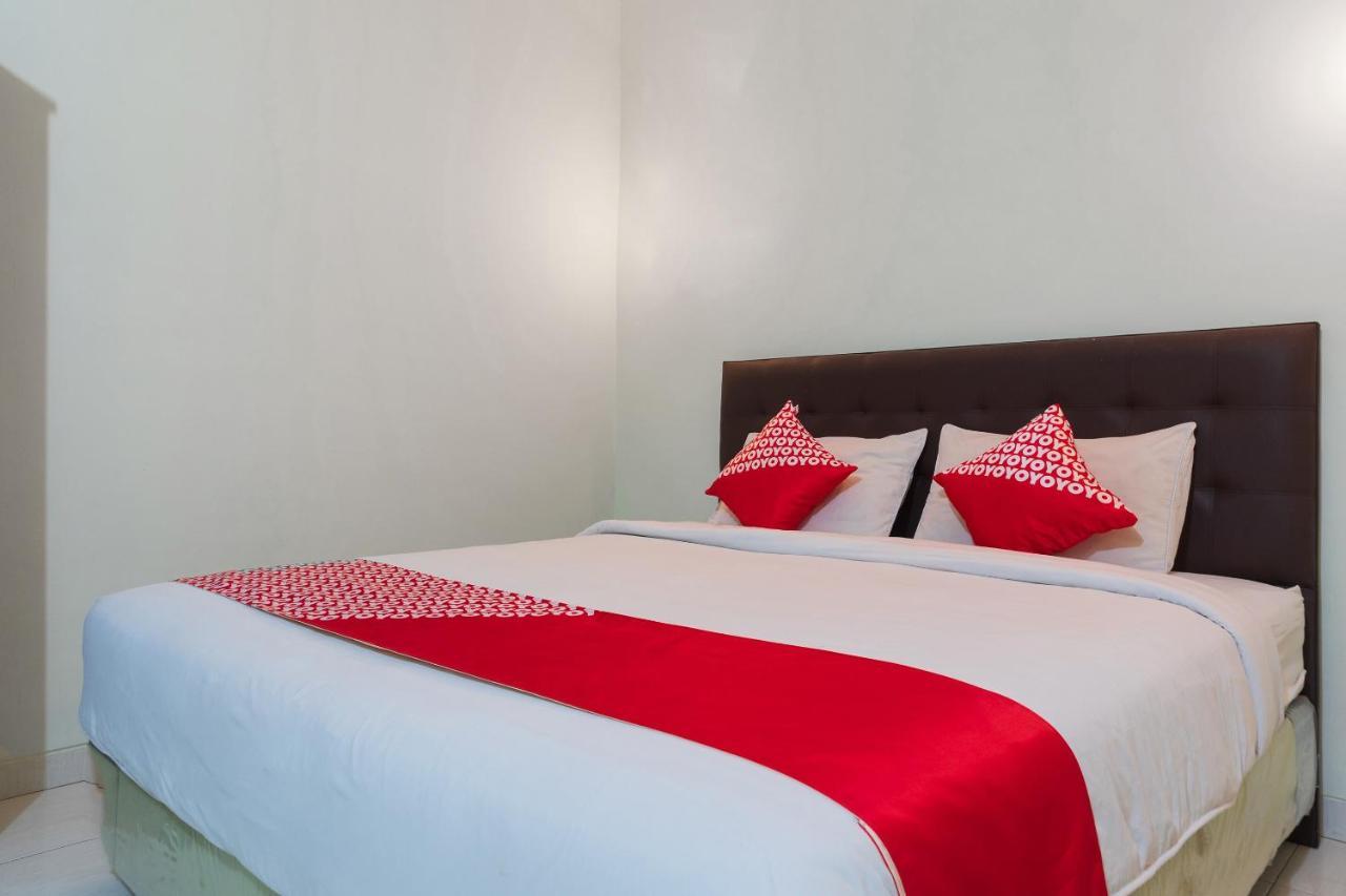 Super Oyo 1682 Greenia Hotel Kupang  Luaran gambar