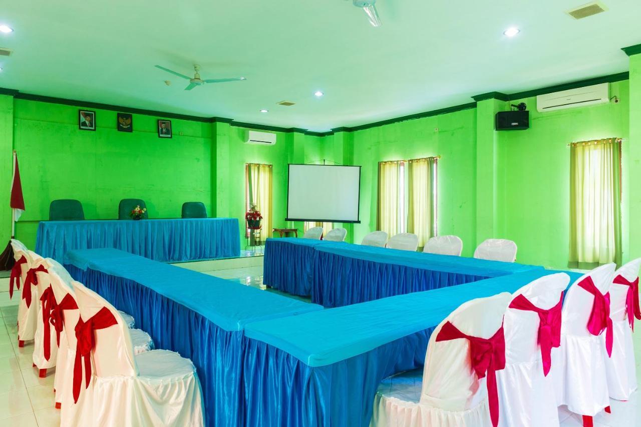 Super Oyo 1682 Greenia Hotel Kupang  Luaran gambar