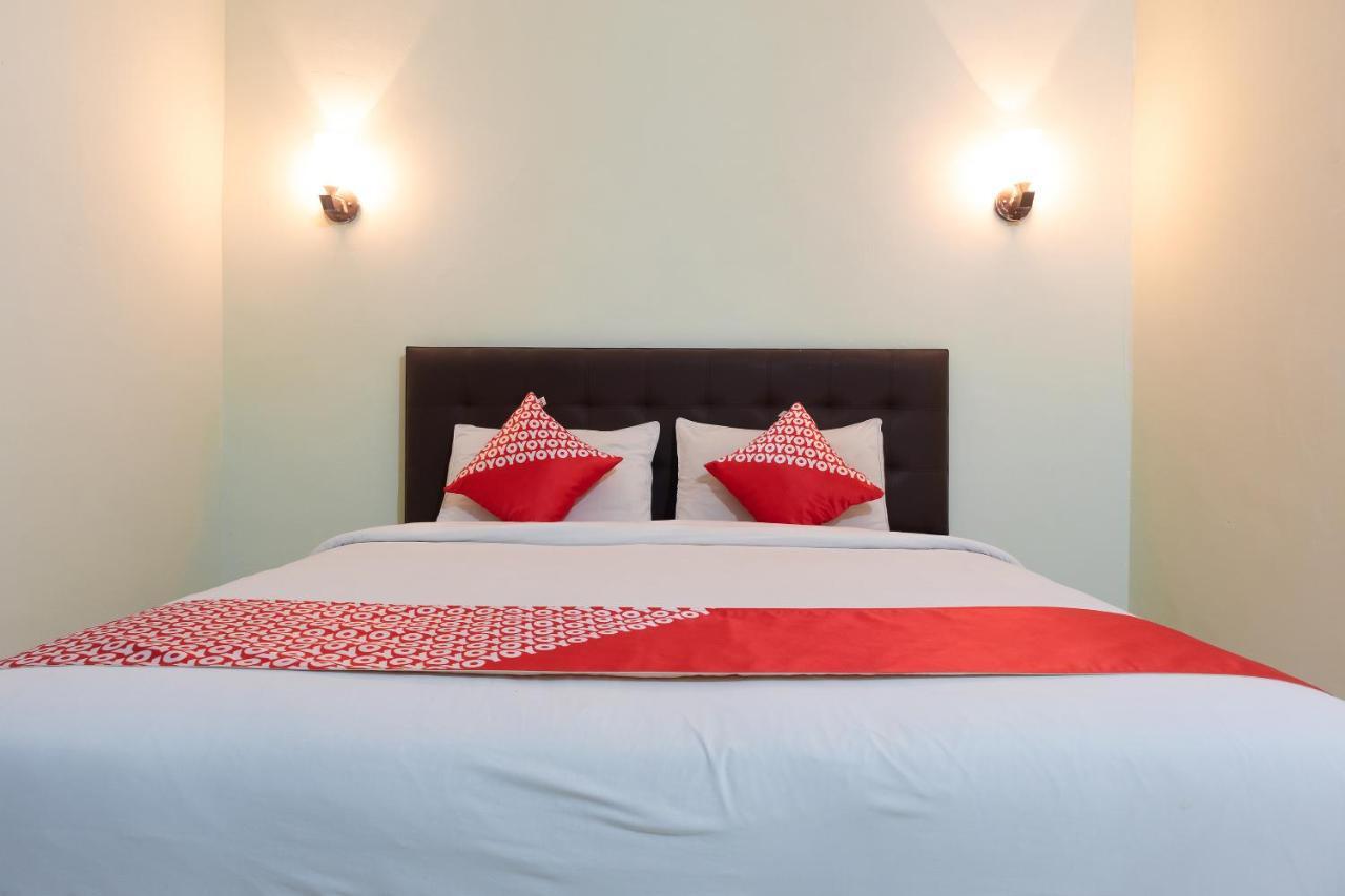 Super Oyo 1682 Greenia Hotel Kupang  Luaran gambar