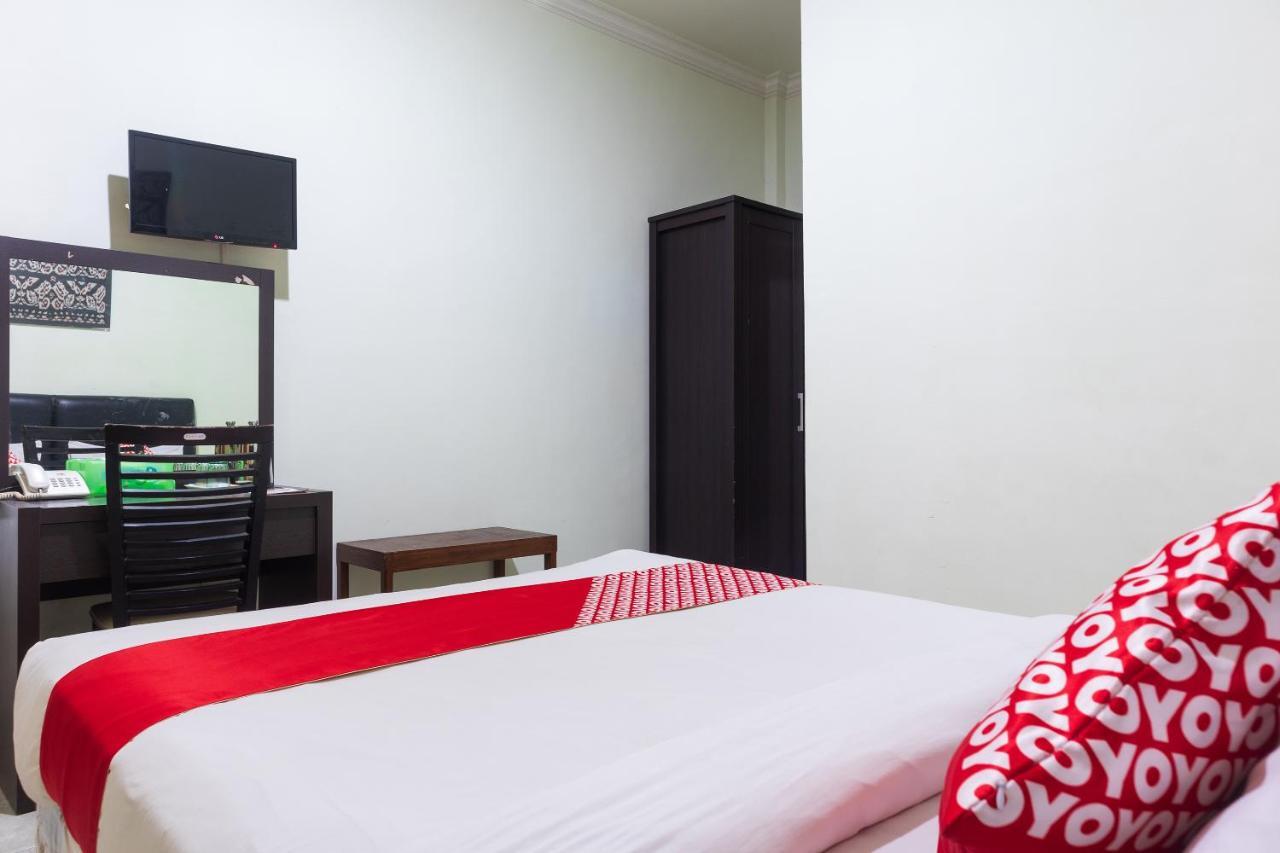 Super Oyo 1682 Greenia Hotel Kupang  Luaran gambar