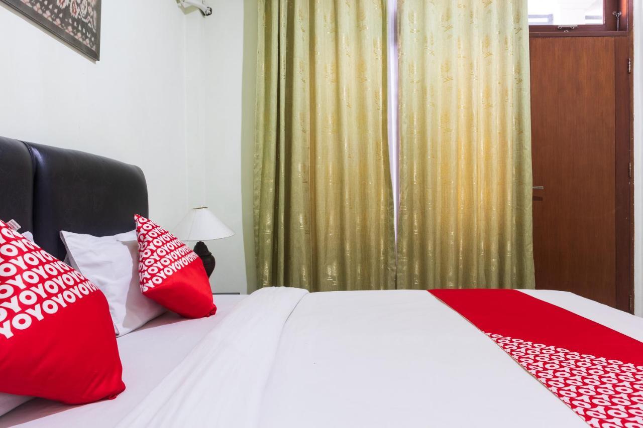 Super Oyo 1682 Greenia Hotel Kupang  Luaran gambar
